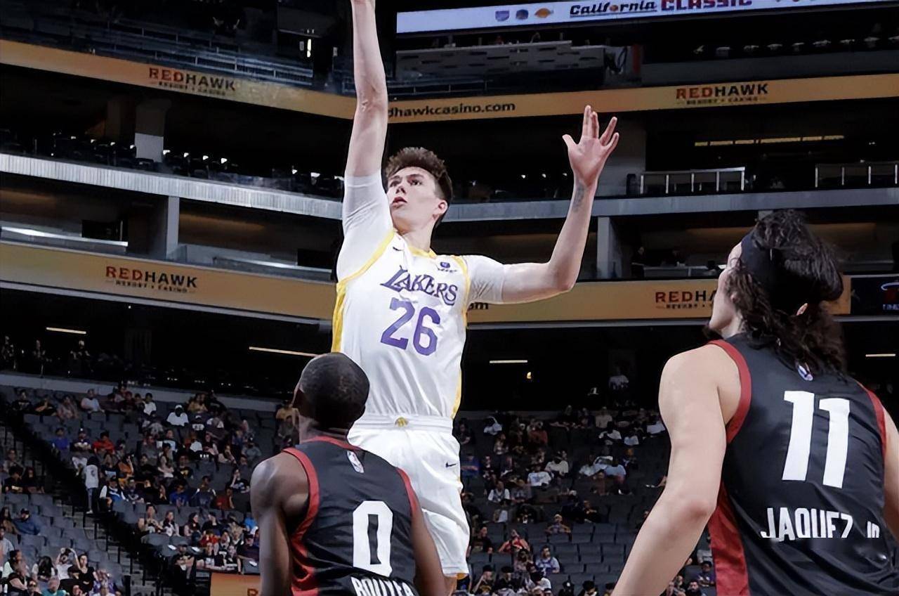 KAIYUN SPORTS-莱万多夫斯基是世界级吗