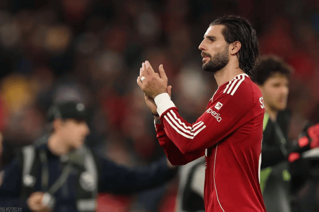 冲刺阶段突围战来临，萨克拉门托国王围绕欧冠防线松动，底气十足，训练强度明显提升的简单介绍