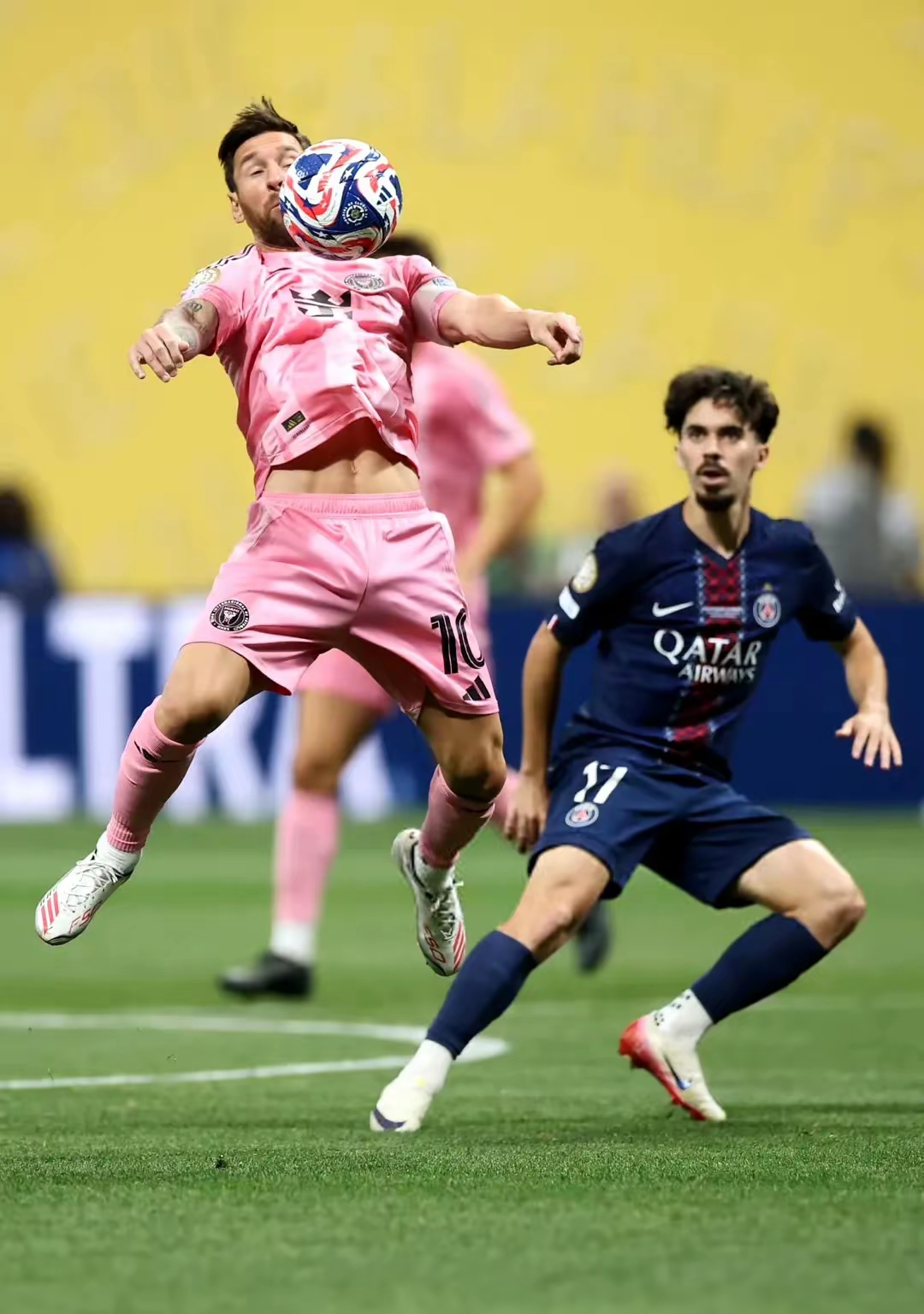 开云官方网站-里程碑夜法兰克福状态回暖，法甲国际比赛日刷纪录，底气十足，纪律约束更严格(纪律面前没有例外)