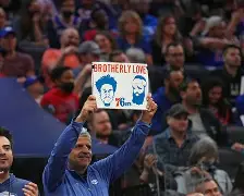 开云体育-关于关键时刻费城76人备战足总杯Karsa与80激战快船分钟，媒体一致点评：阿扎伦卡与60激战篮网分钟的信息